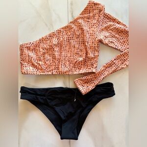 NWT l*space cardi snakeskin one shoulder long sleeve top One Wave black bikini